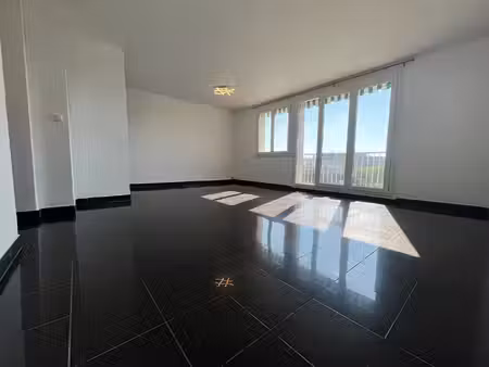 location appartement 4 pièces 77m² caluire et cuire 69300