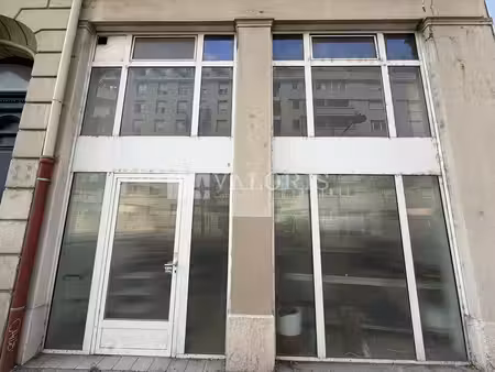 location local commercial 109m² villeurbanne 69100