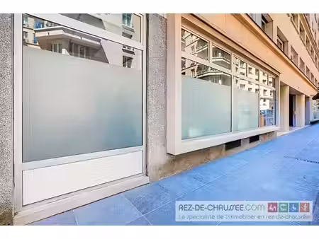 vente commerce paris 75016 68m²