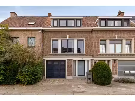 huis te koop in zwijndrecht met 3 slaapkamers