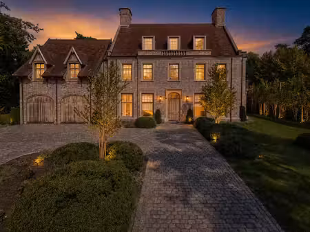 huis te koop in schilde met 7 slaapkamers
