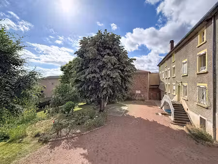propriété 461m² dont 2 appartements indépendants loués terrain 1394m²