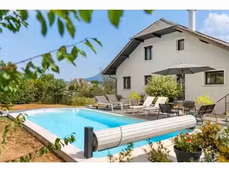 la motte servolex - maison de 163 m2 - sous-sol complet - terrain de 1.972m2 - piscine et.