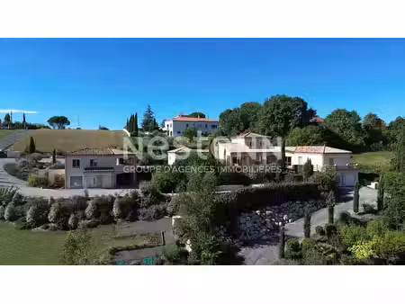 à vendre villa d'exception de 280 m² avec piscine et vue panoramique à auch