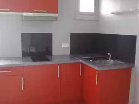 location appartement 1 pièce 32 m² à saintes (17100)