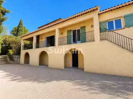 location maison 5 pièces 120 m² à les arcs (83460)  1 640 €