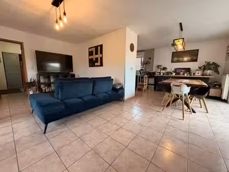 location maison 5 pièces 108.1 m² à phalempin (59133)  1 200 €