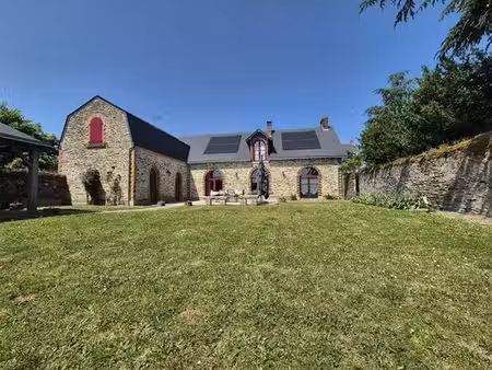 maison de luxe de 13 pièces en vente à le louroux béconnais  pays de la loire