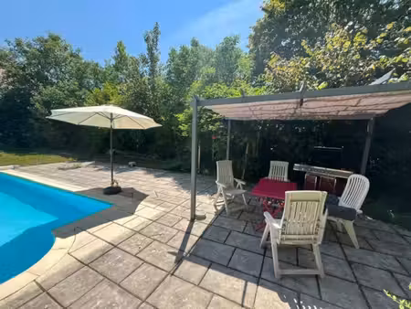 achat maison 9 pièces 200m²