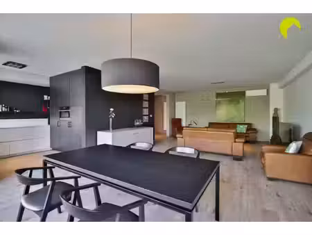 appartement te koop in wilrijk met 2 slaapkamers