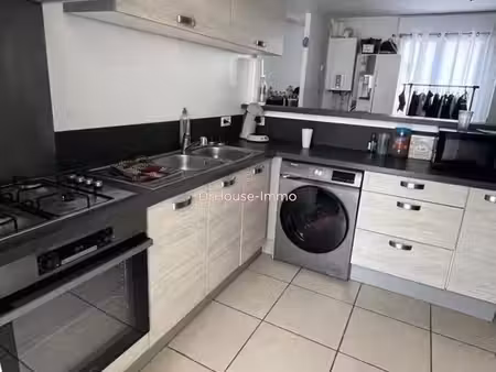 charmante maison mitoyenne de 4 pièces avec terrasse à béthisy-saint-martin