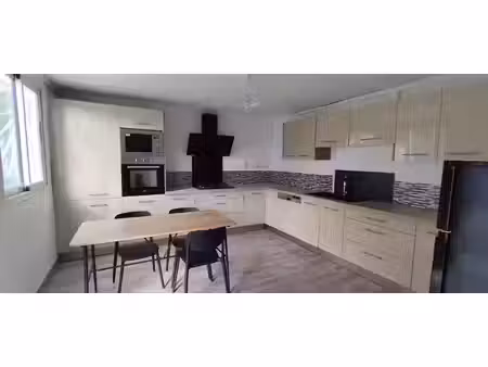 location meublée maison 4 pièces 102.12 m² à saint-denis (97400)  1 850 €