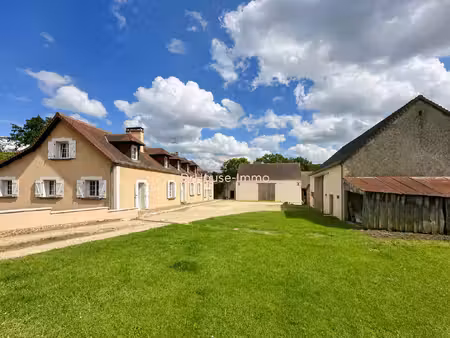 igé 61130 - ancien corps de ferme de 182 m² avec 5 chambres  dépendances sur 2 hectares de