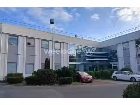 location locaux professionnels 9 pièces 200 m² à pontoise (95000)  1 890 €