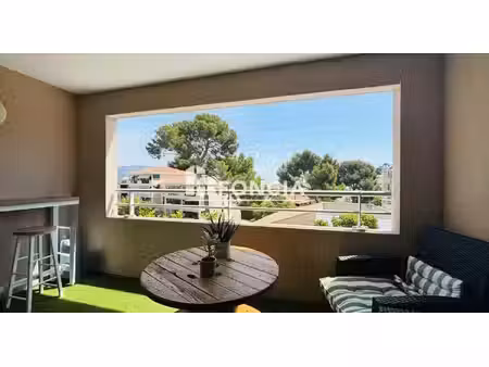 à vendre – t3 en étage élevé – grand garage - porte marine – la seyne-sur-mer