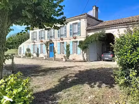 vente maison 11 pièces 347 m² à jonzac (17500)  254 880 €