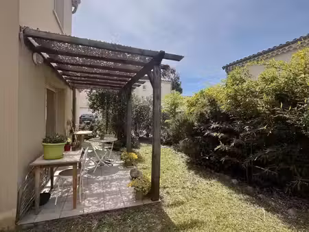 location appartement 3 pièces 62 m² à saint-paul-trois-châteaux (26130)