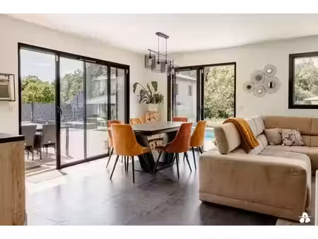 maison de 5 pièces de luxe en vente à cranves-sales  auvergne-rhône-alpes