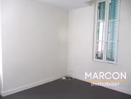 appartement f1 en centre ville et proche du lycée aubusson