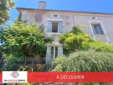 maison et corps de ferme en pierre à rénover.