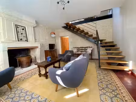 location maison 4 pièces 101m2 brie-sous-archiac 17520 - 910 € - surface privée