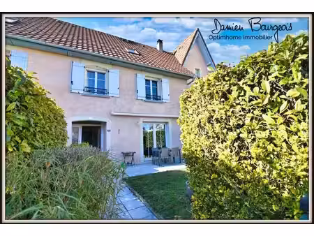 location maison 6 pièces 137 m² à gex (01170)