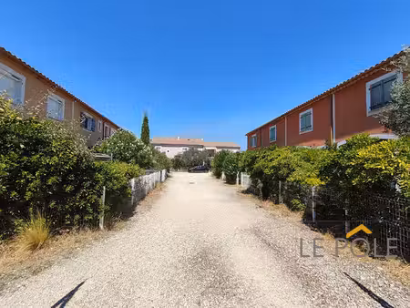 appartement avec jardin au calme au sein d'une petite copropriete