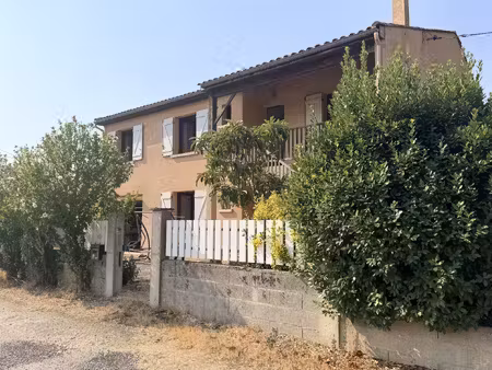 maison divisee en deux appartements