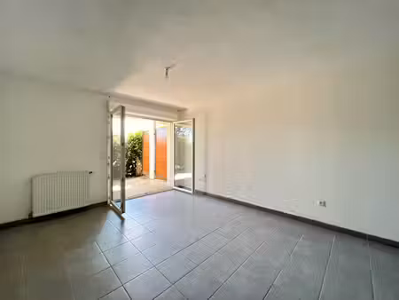 a louer - plaisance du touch - appartement 2 pièces   terrasse et parking - 44 m² - g1123-