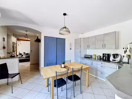 maison avec 6 chambres et piscine