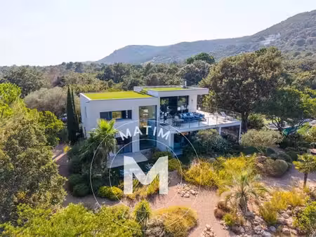 villa de luxe de 6 pièces en location zonza  france