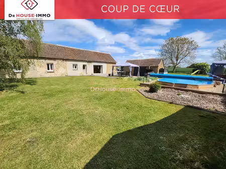 fermette restaurée spacieuse de 6 pièces   située à souligné-sous-ballon.
