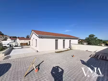 la tour-de-salvagny   appartement t4 de 80 m2 avec terrasse et stationnements
