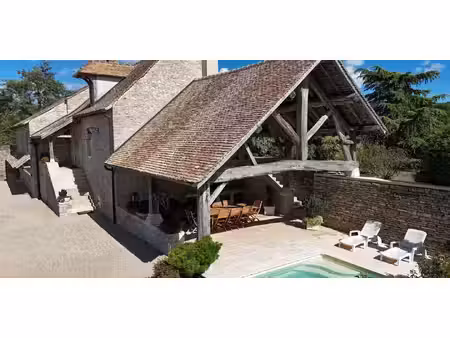 maison avec piscine mellecey (71)