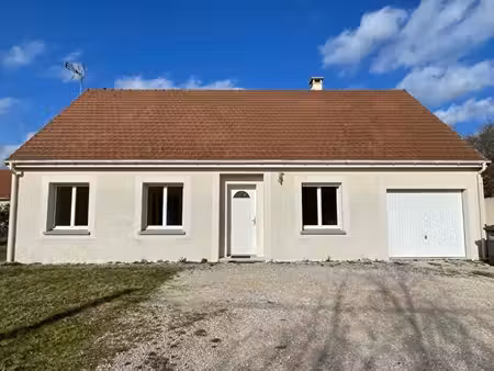 location maison 4 pièces  90.00m²  chilleurs