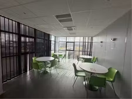 location bureaux saint etienne 42000 571m²