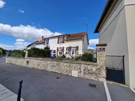 maison 4 pièces à vendre à villeneuve saint germain - réf 3485