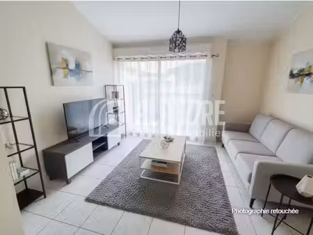 une maison de plain-pied  4 chambres  évolutive avec jardin  au calme à...