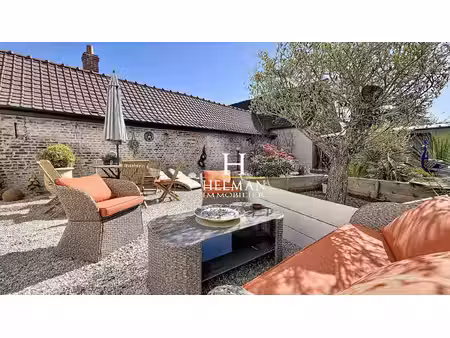 maison de caractère en pierre rénovée avec 3 garages  dépend