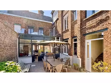 saint-omer : maison bourgeoise avec jardin et grand garage  proc