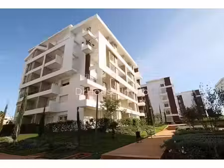 bel appartement t3 luxe avec magnifique terrasse et un jardin privé