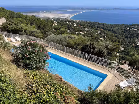 studio vue mer - hyeres mont des oiseaux