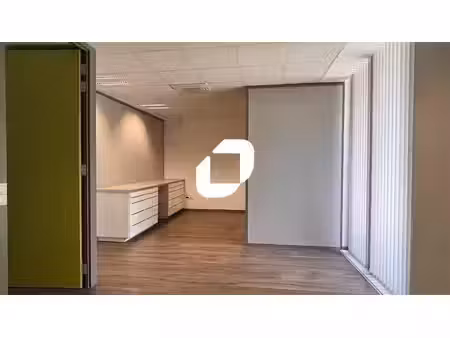 location bureaux 90m²