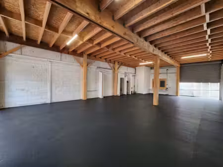location entrepôt saint raphael 83700 204m²