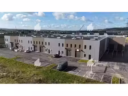 location local d’activités persan 95340 323m²