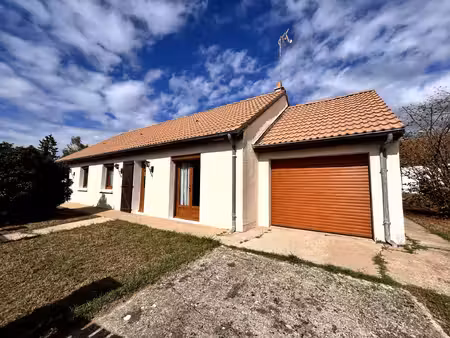 maison de plain-pied - 4 chambres - garage -
