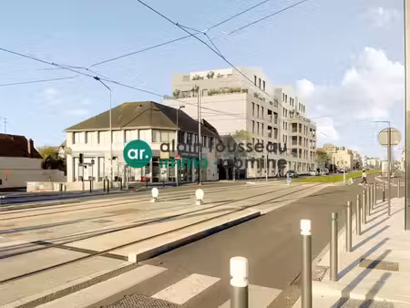 vente commerce angers 49000 484m²