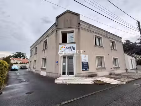 location local professionnel 350m² la roche sur yon 85000