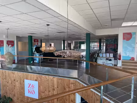 à vendre - murs professionnels de 600m2- les sables-d'olonne