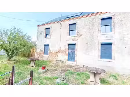 vente maison 6 pièces 169 m² à coulonges-thouarsais (79330)  148 000 €